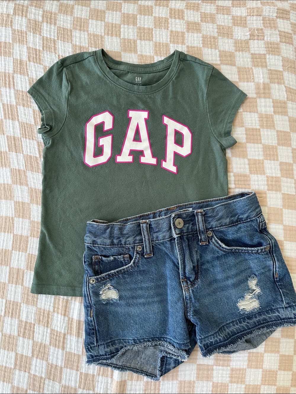 GAP Green Logo Tee with Pink-Trim Letters & Blue Distressed Denim Shorts